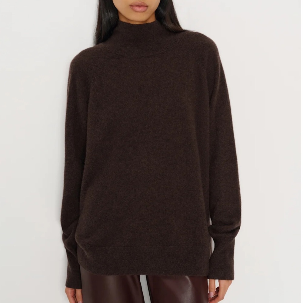 NWOT Reformation Meritt Cashmere Turtleneck in Compost